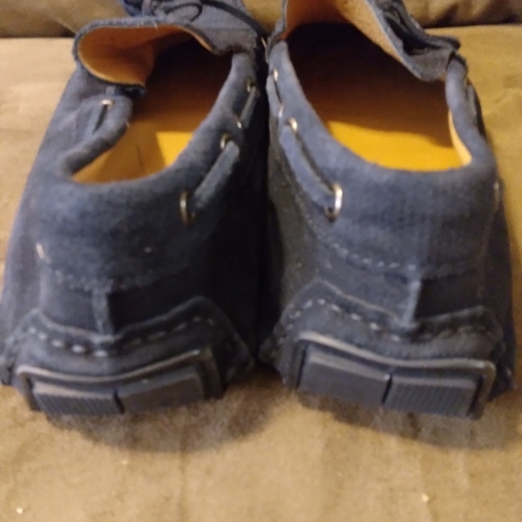 Shoes - Picture 2 of 3